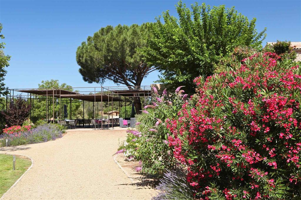 普罗旺斯地区艾克斯圣维克托瓦尔美居酒店 Châteauneuf-le-Rouge 外观 照片