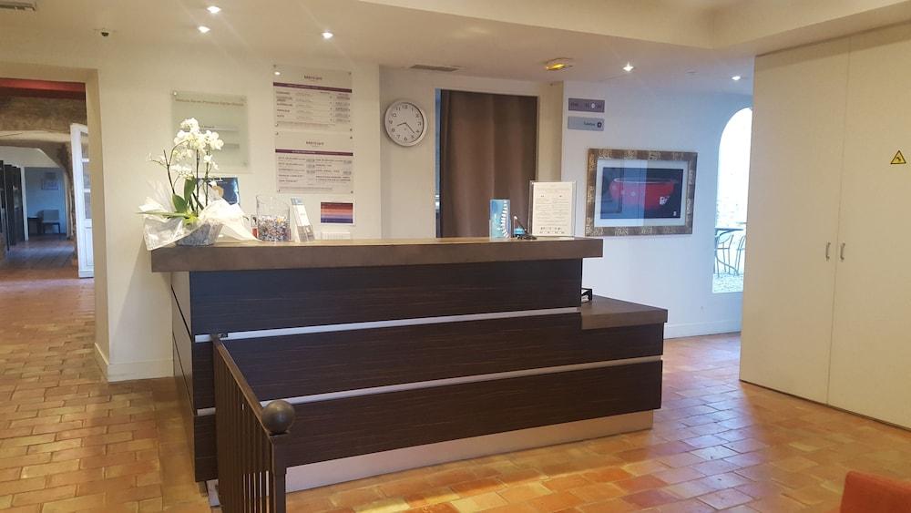 普罗旺斯地区艾克斯圣维克托瓦尔美居酒店 Châteauneuf-le-Rouge 外观 照片